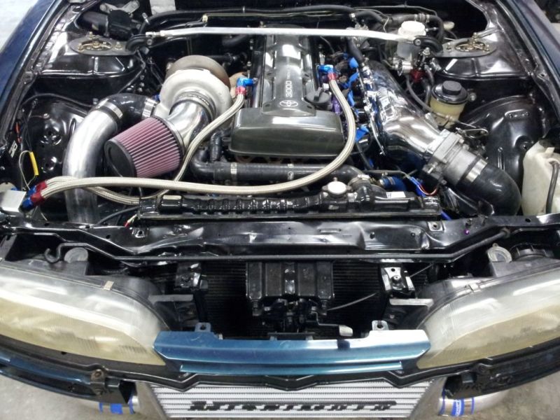 Mishimoto Universal Silver R Line Intercooler Overall Size: 31x12x4 Core Size: 24x12x4 Inlet /Outlet
