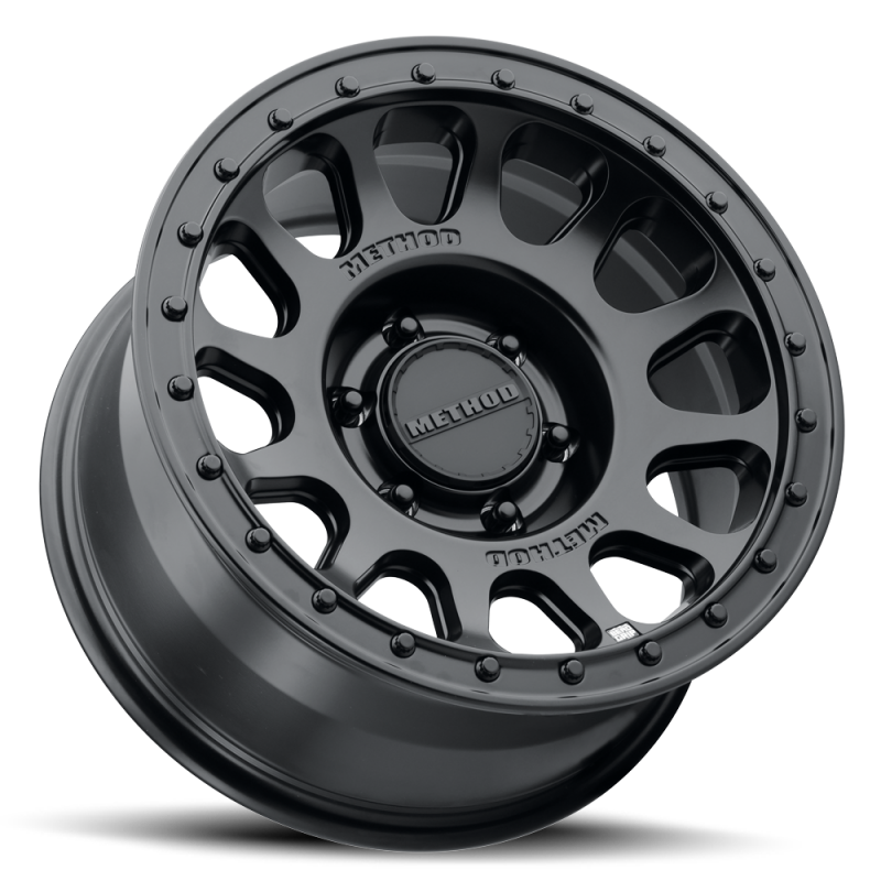 Method MR709 HD Bead Grip 17x 8.5in / ET0 / 6x5.5 BP / 106.25mm Bore - Black Wheel